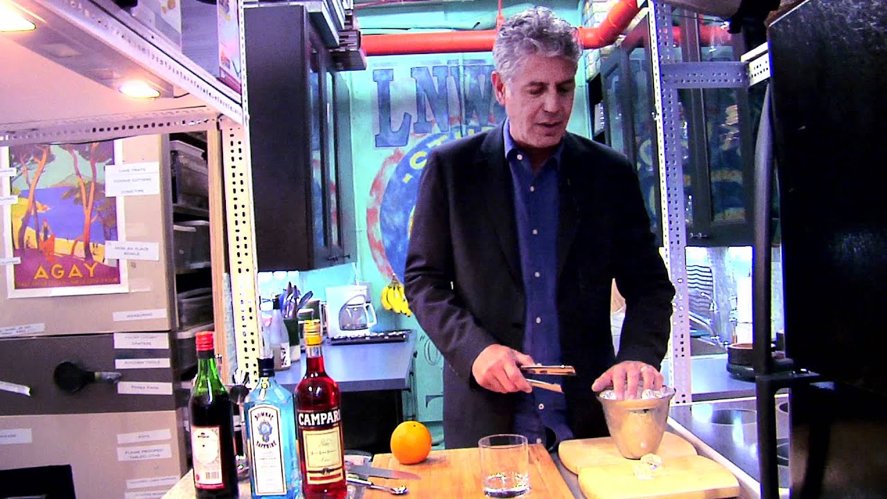Late Night Eats: How To Make A Negroni With Anthony Bourdain (Late Night with Jimmy Fallon)